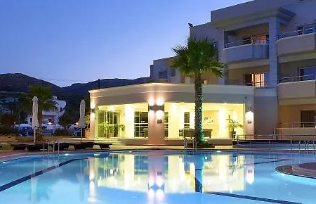 Molos Bay فندق