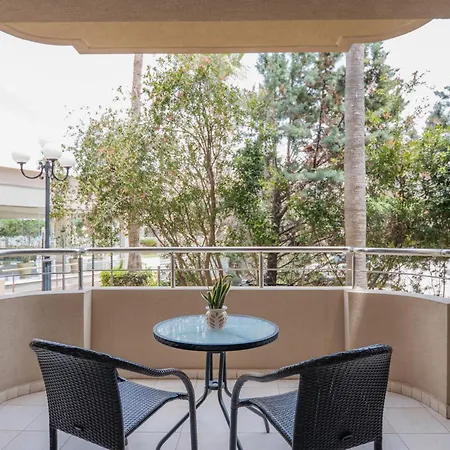Molos Bay Hotel 4*