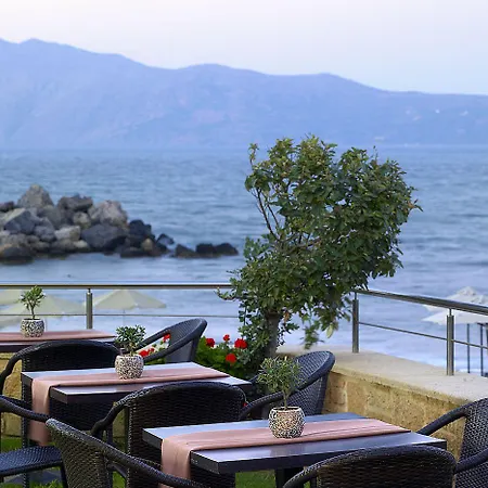 Molos Bay فندق خانيا
