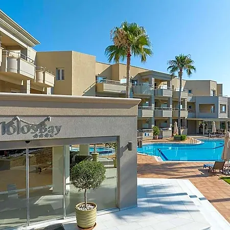 Molos Bay 4*