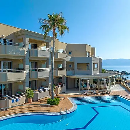 Molos Bay 4*