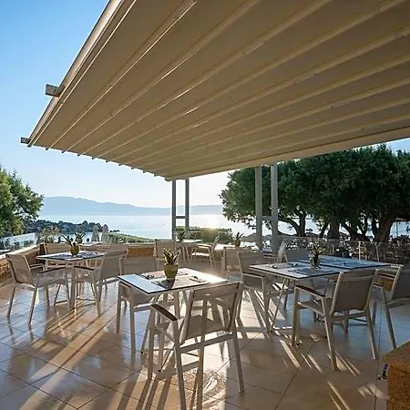 Hotel Molos Bay 4*