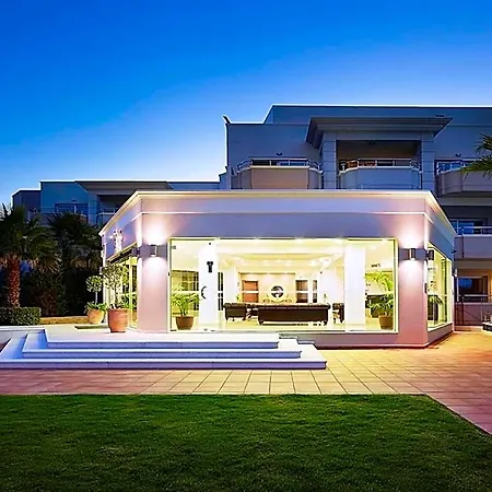 Hotel Molos Bay 4*