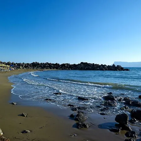 فندق Molos Bay 4*