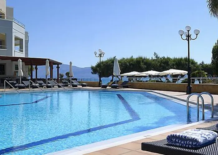 Molos Bay Hotel 4*