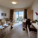 Hotel Molos Bay 4*