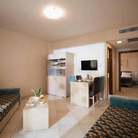 Molos Bay 4*