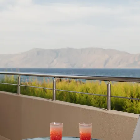 Molos Bay Hotel 4*