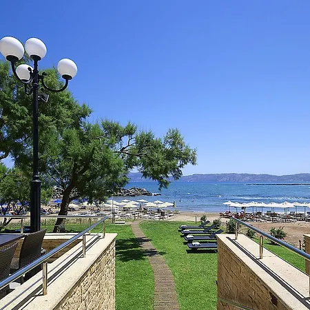 Hotel Molos Bay 4*