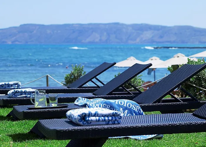 Molos Bay Ξενοδοχείο 4*